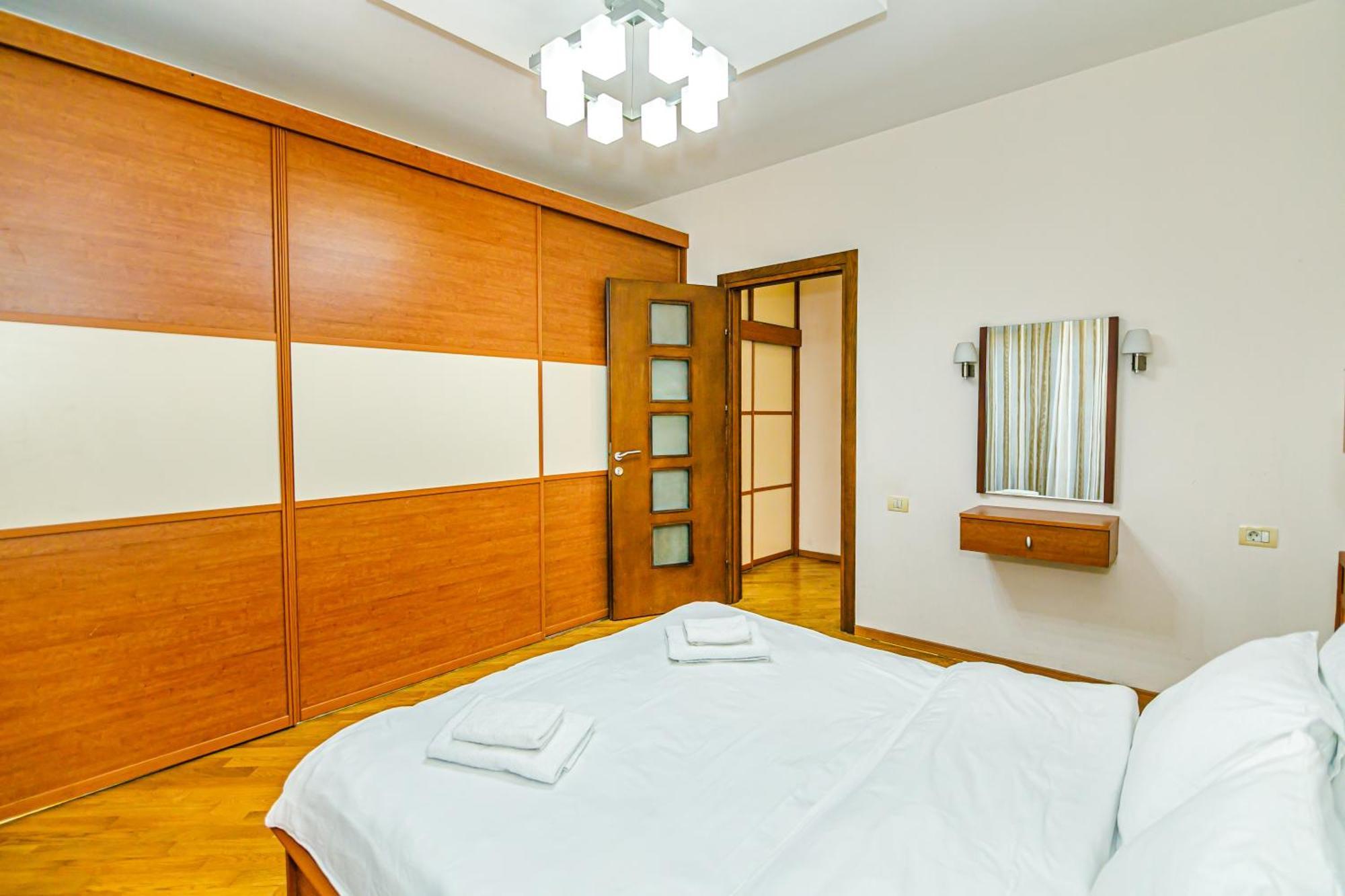 Boulevard Apartment By Baku Housing Bagian luar foto